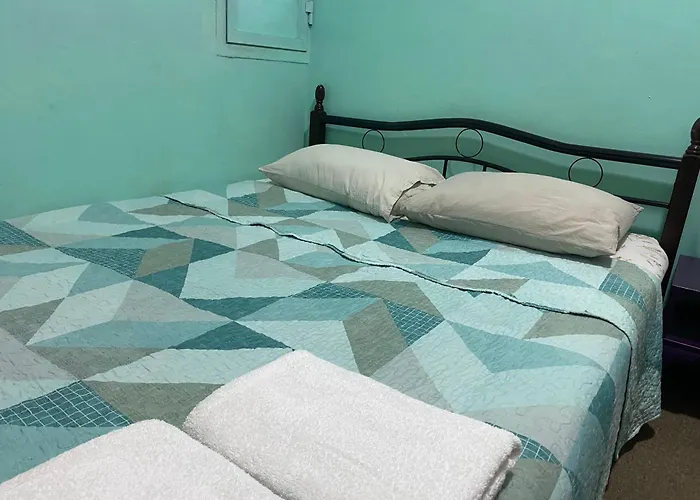 Budget Private Room With Attached Bathroom - No Parking Space